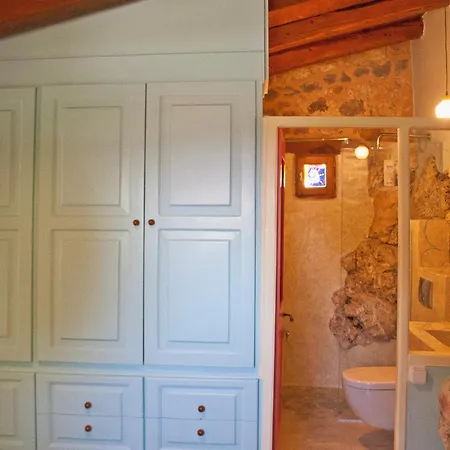 Дом отдыха Olive Grove - Excellent View Frinion